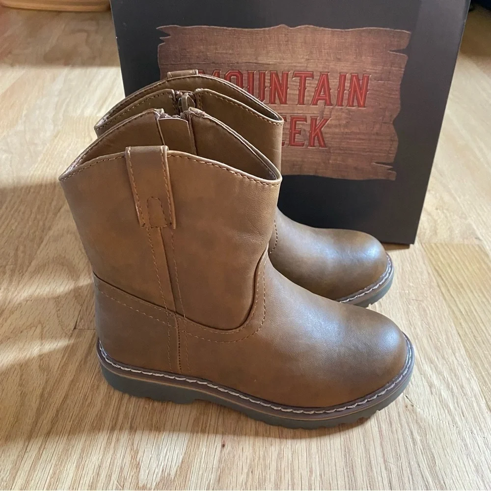 Mountain Creek Brown Faux Leather Boots Boys Sz 11 NIB Brand New Side Zip